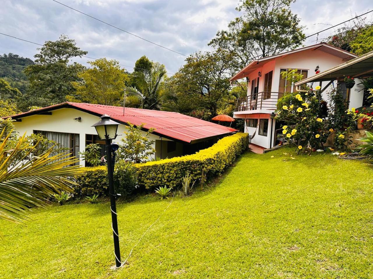 Campestre Santa Helena Chalet *